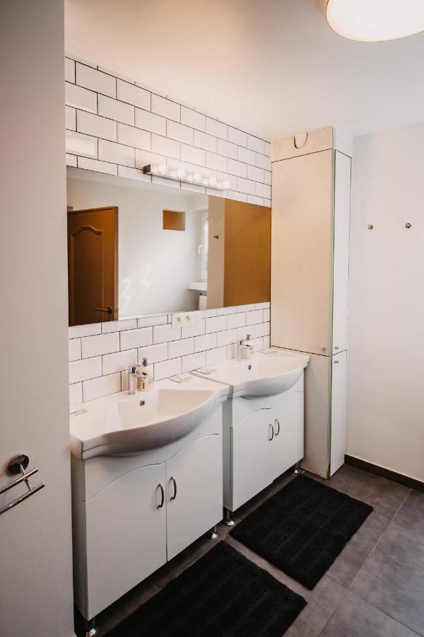 Beautiful Apartments In Porte De Namur Brussel Bagian luar foto