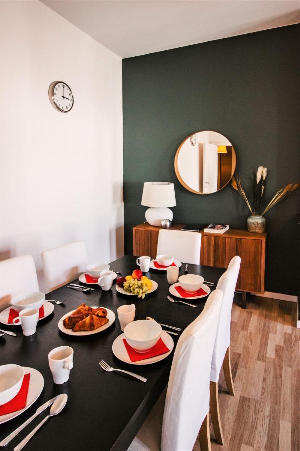 Beautiful Apartments In Porte De Namur Brussel Bagian luar foto